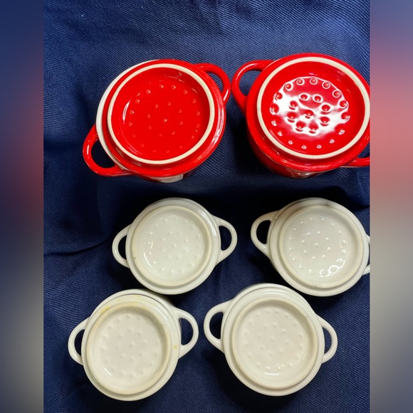 Set of 6 Crofton Lidded Mini Ceramic Casserole Dishes in Red Ang White - Picture 2 of 8